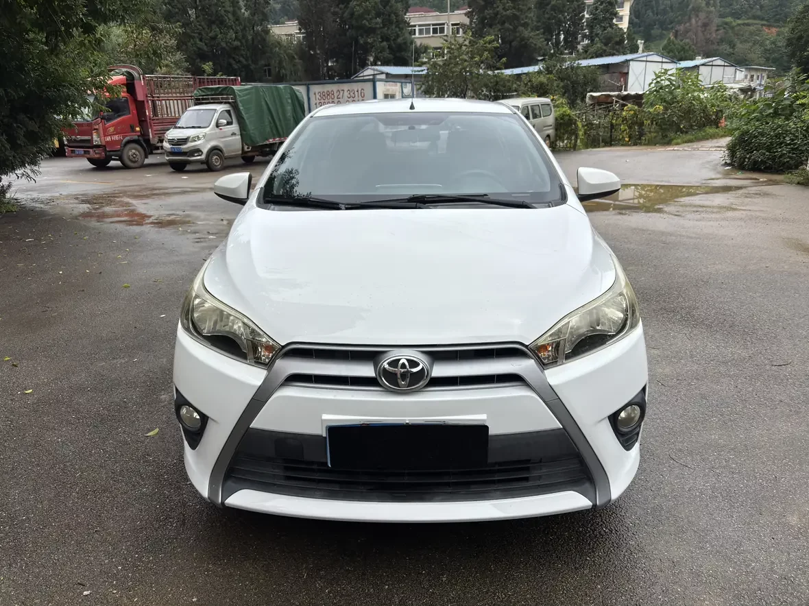 Toyota Yaris L