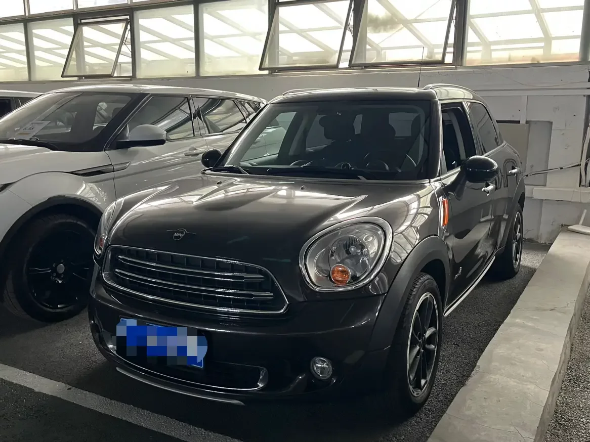 MINI COUNTRYMAN
