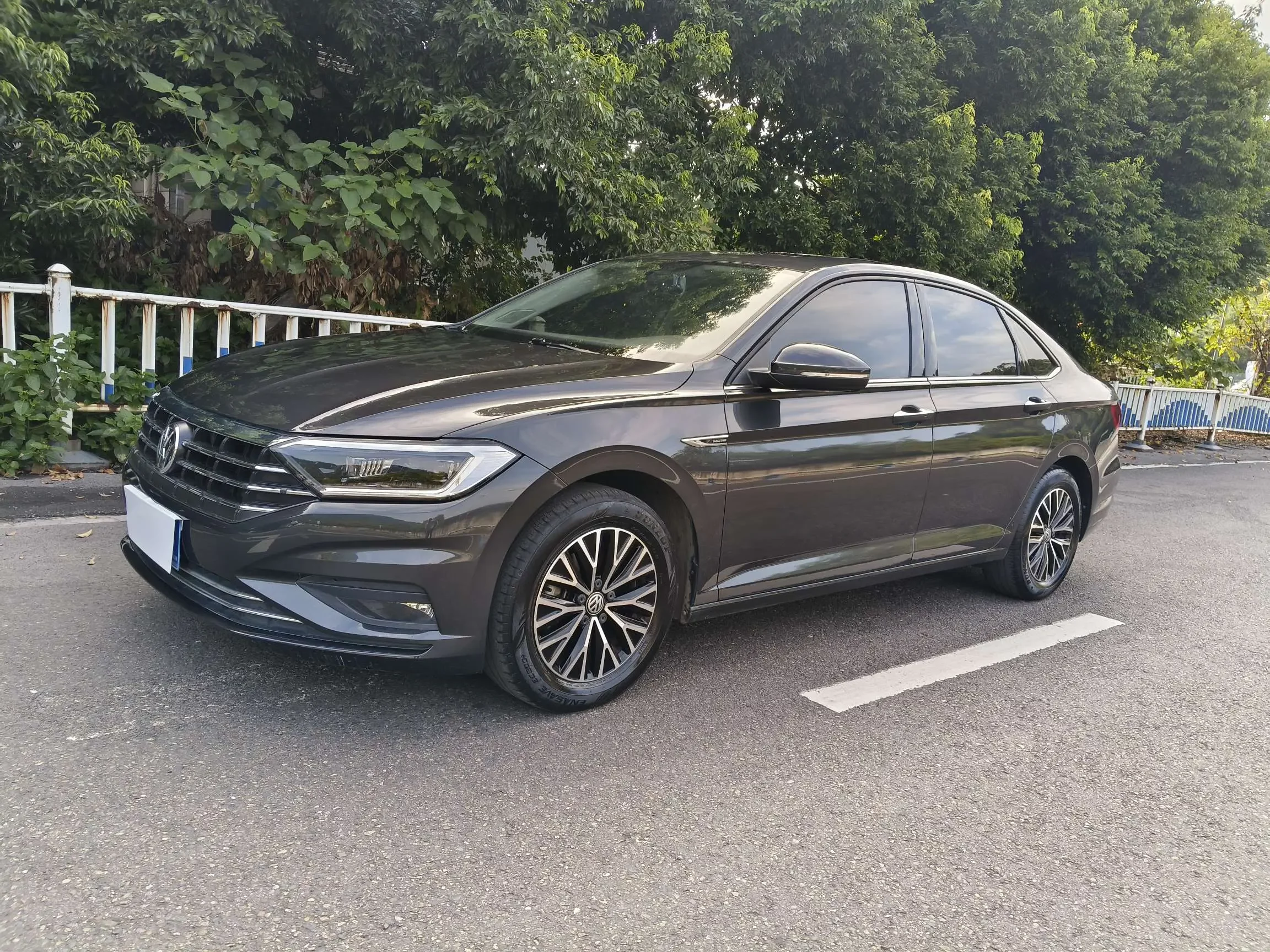 Volkswagen Sagitar
