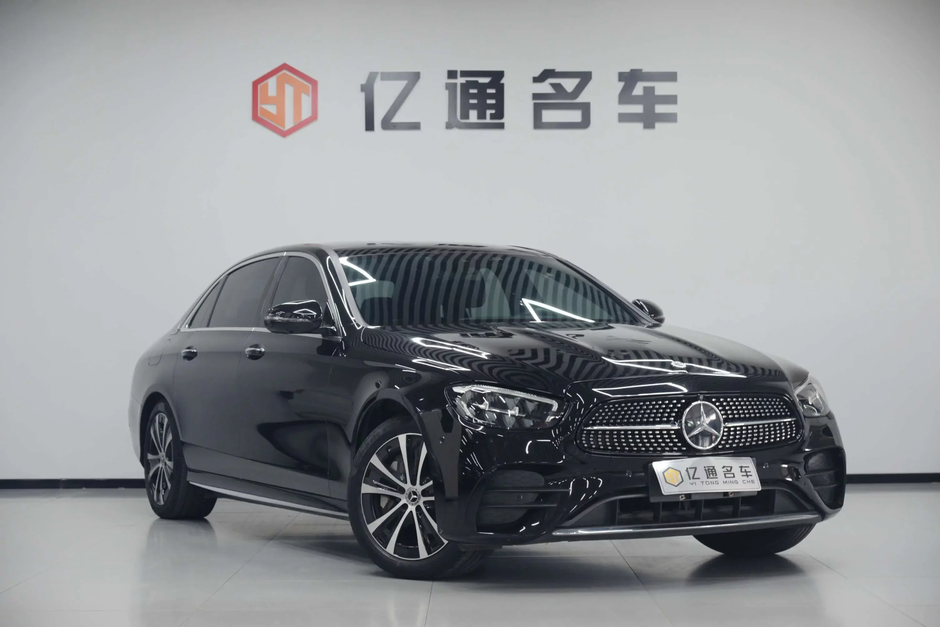 Mercedes-Benz E-Class PHEV