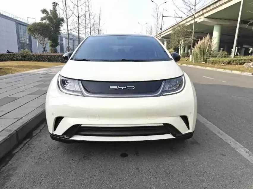BYD dolphin