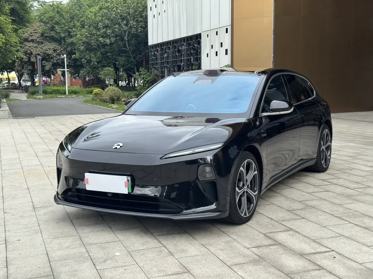 NIO ET5T