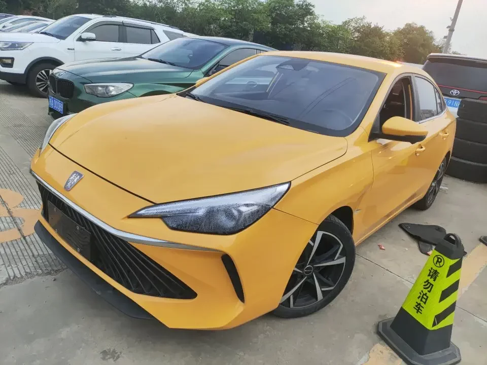 Roewe i5