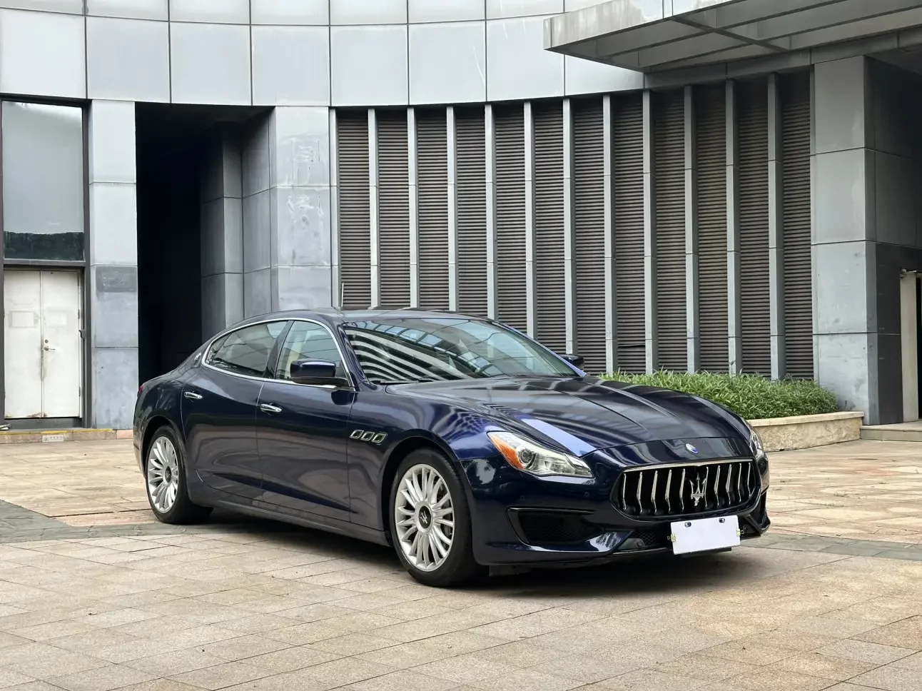 Maserati President
