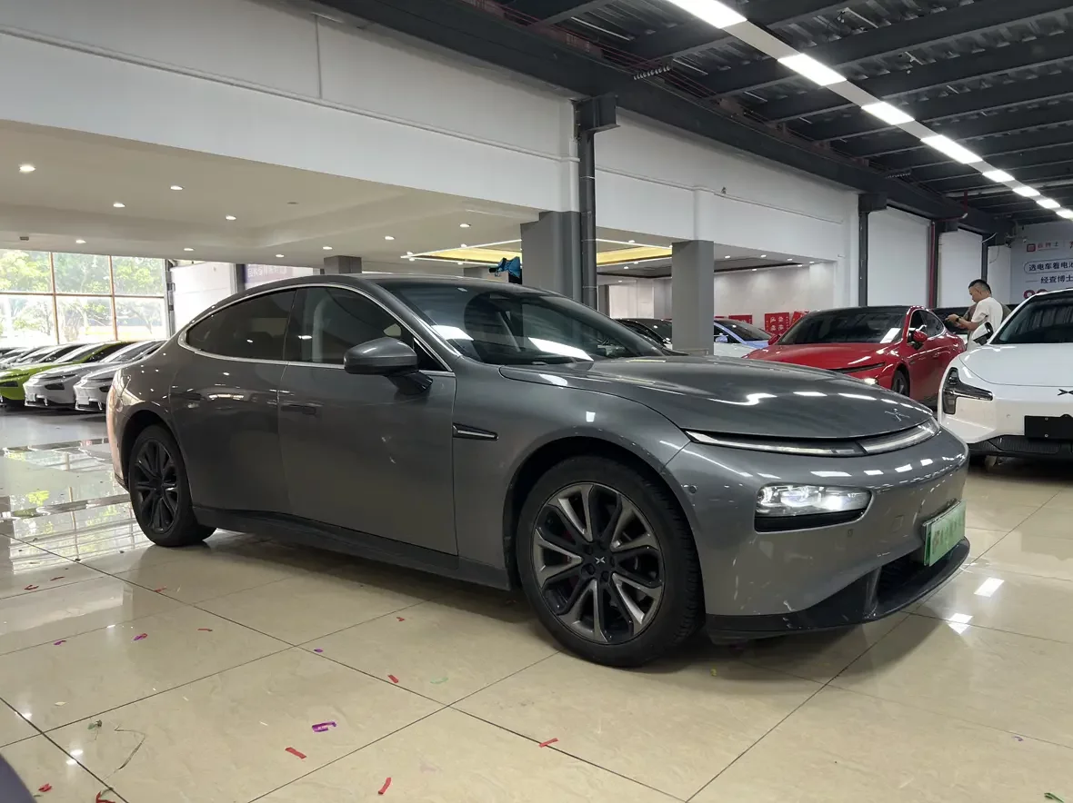 Xpeng P7