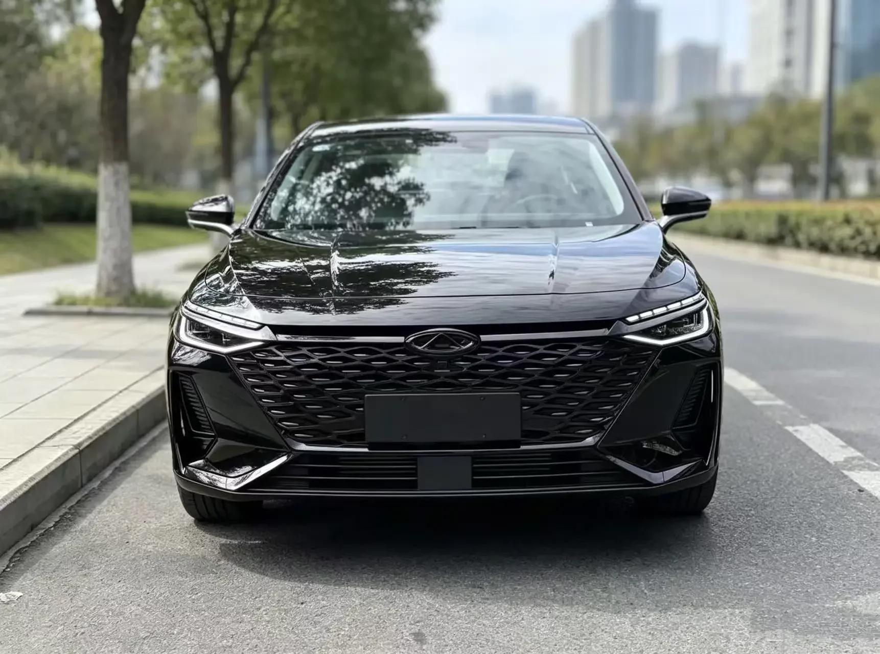 Chery Arrizo 8