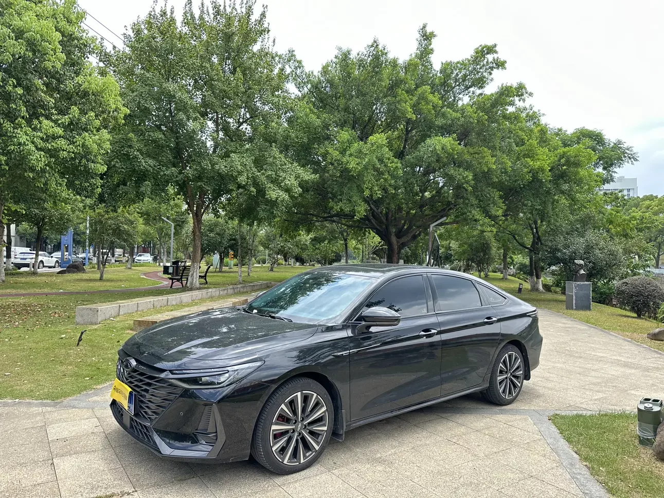 Chery Arrizo 8