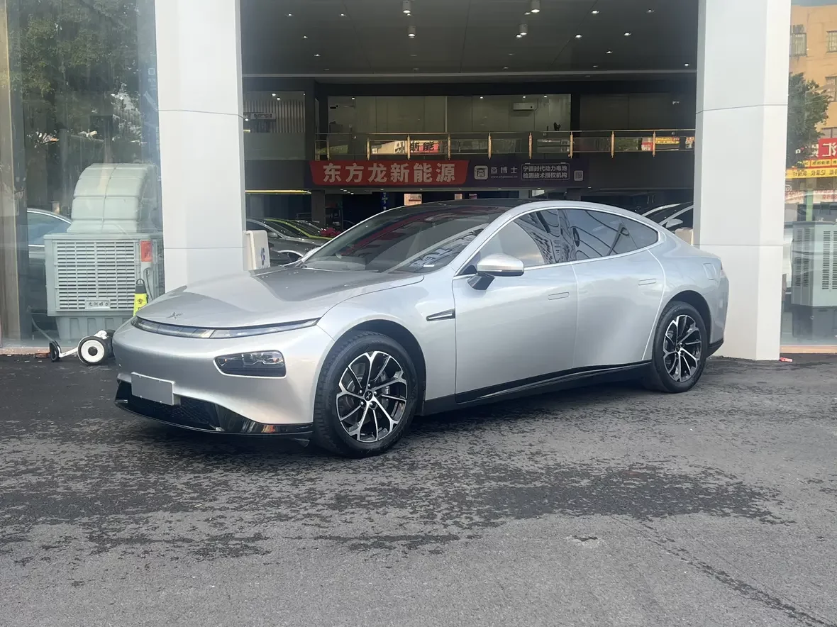 Xpeng P7