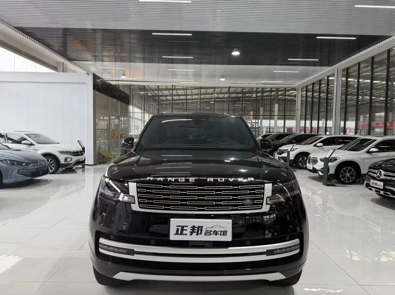 Land Rover range rover