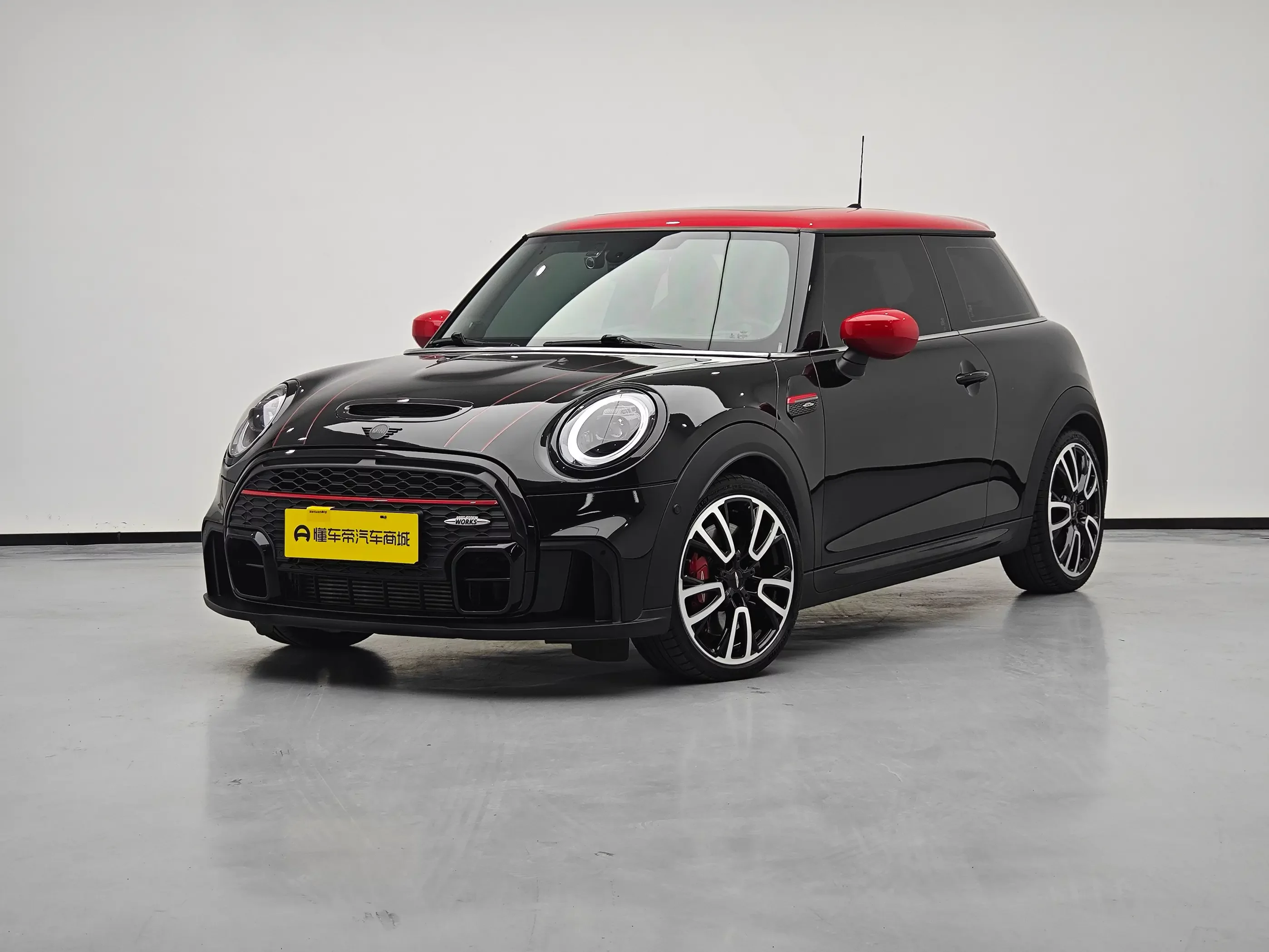 MINI JCW
