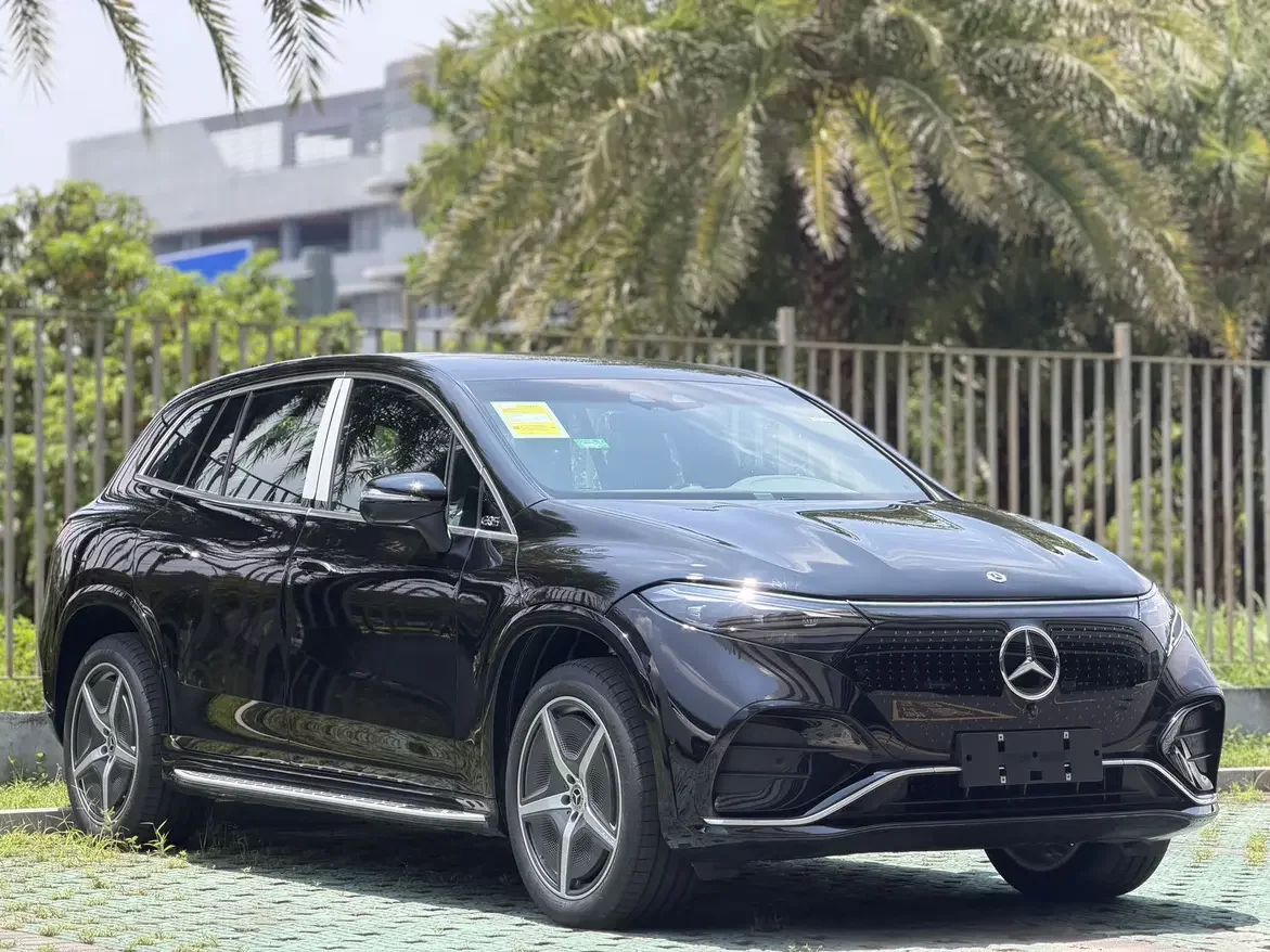 Mercedes-Benz EQS SUV