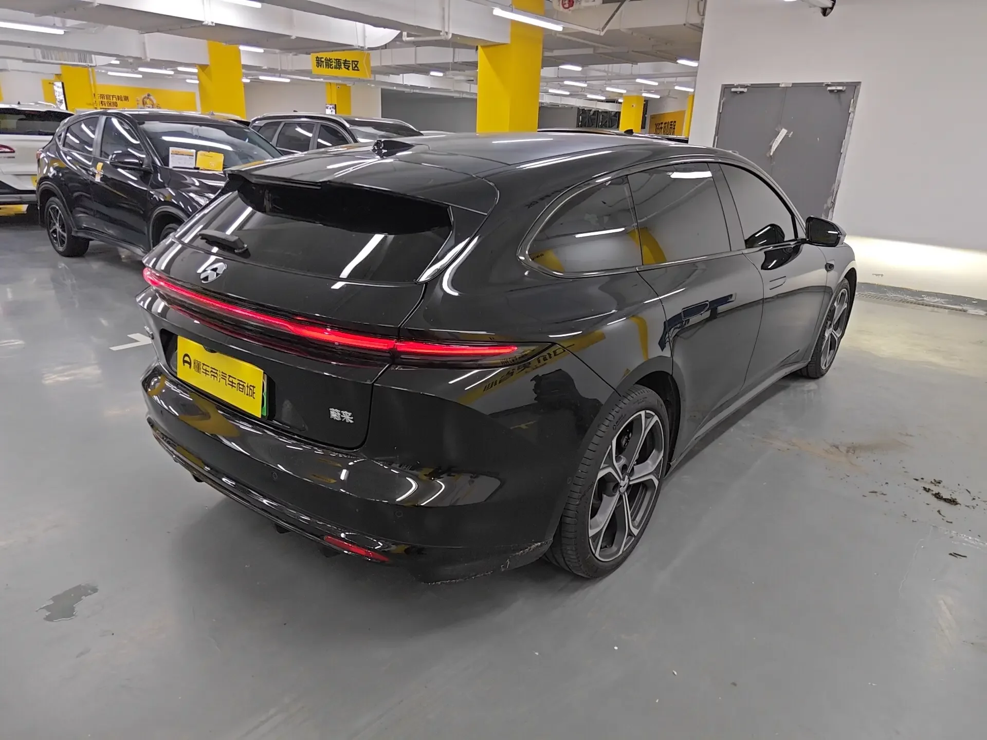 NIO ET5T