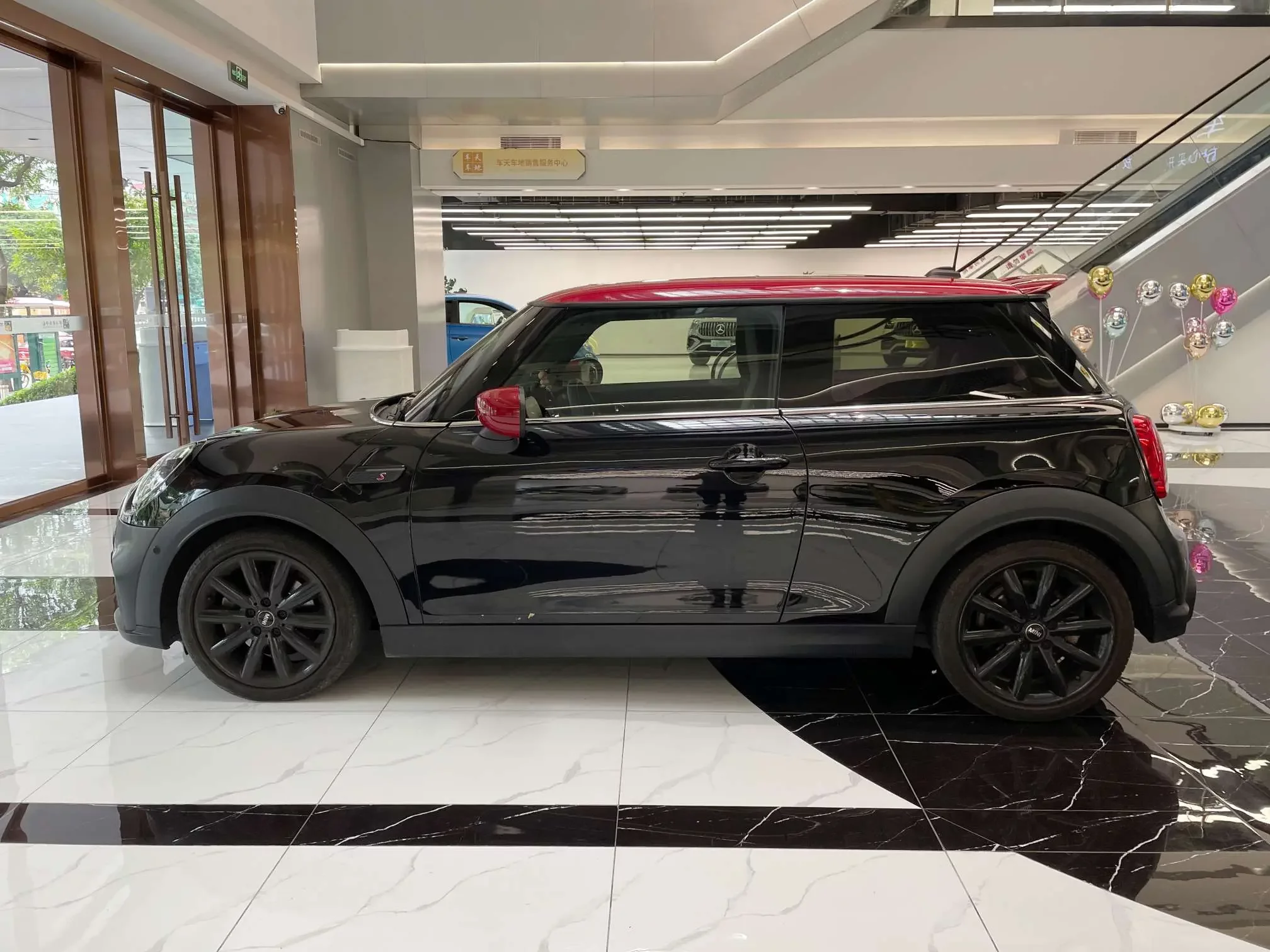 MINI MINI