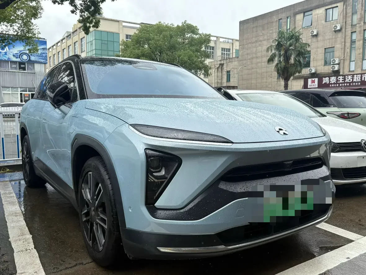 NIO ES6
