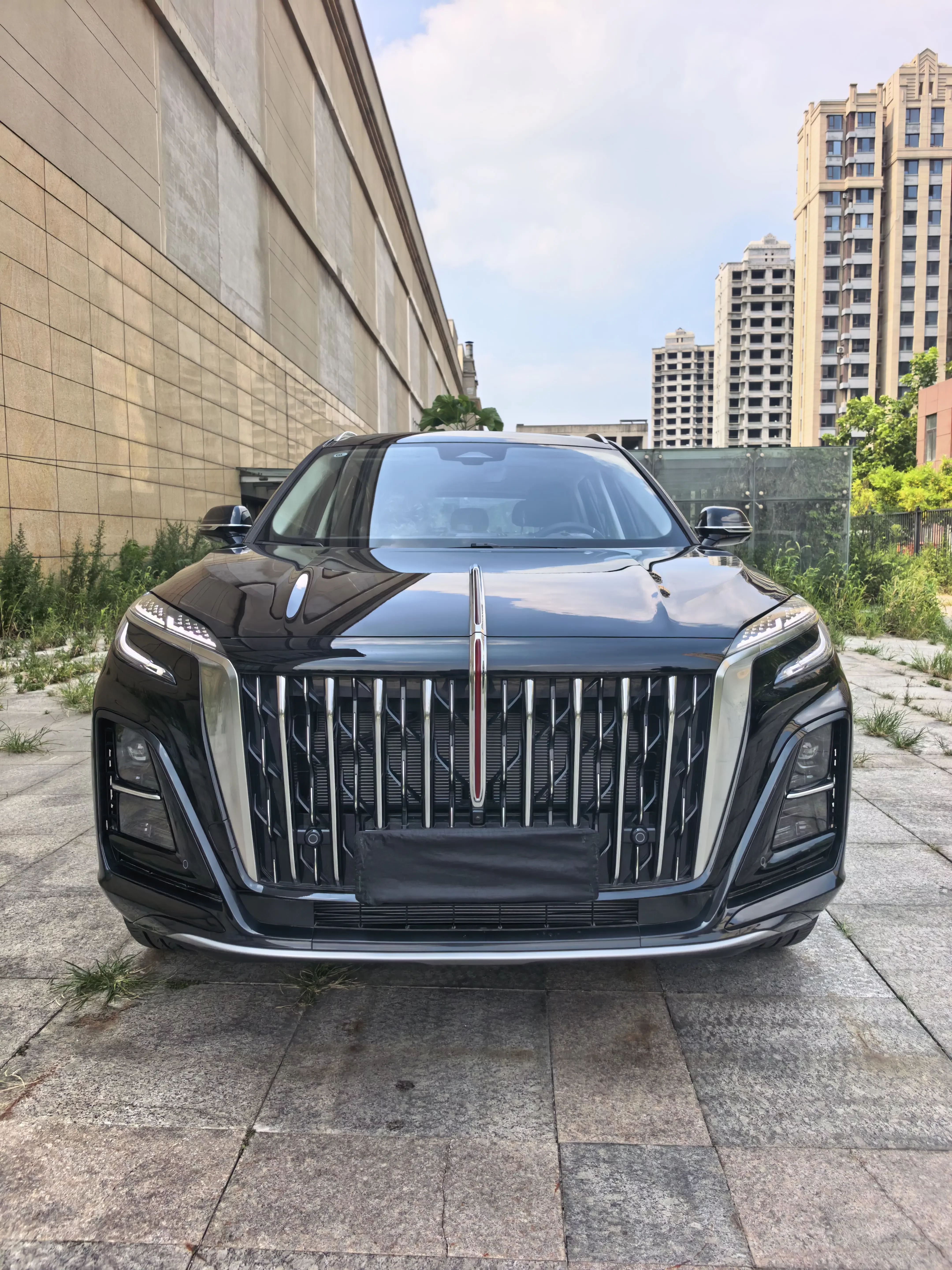 Hongqi HS3 PHEV