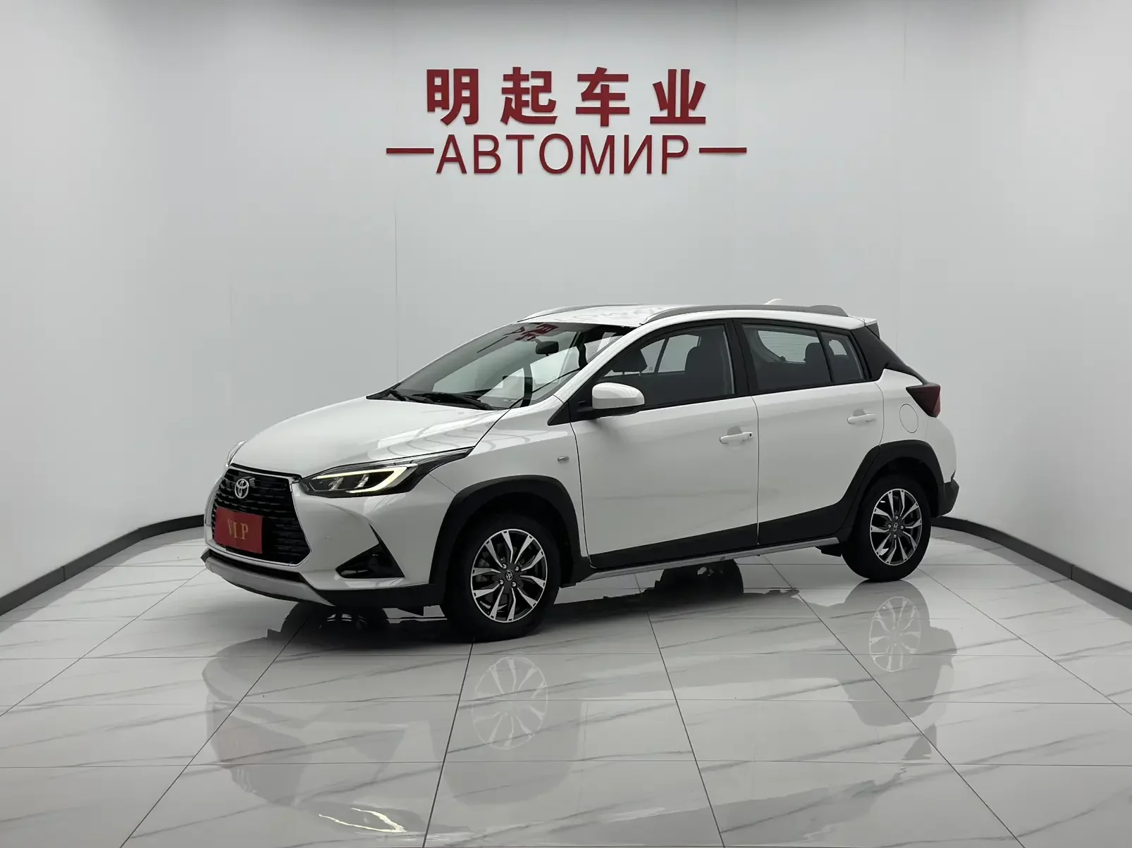 TOYOTA YARIS L