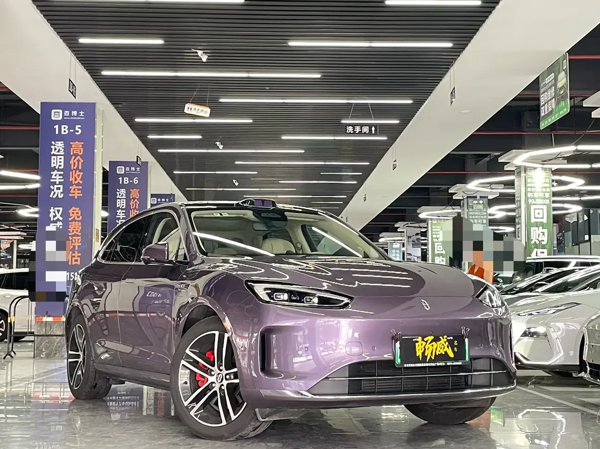 AITO M5 (Wenjie M5)