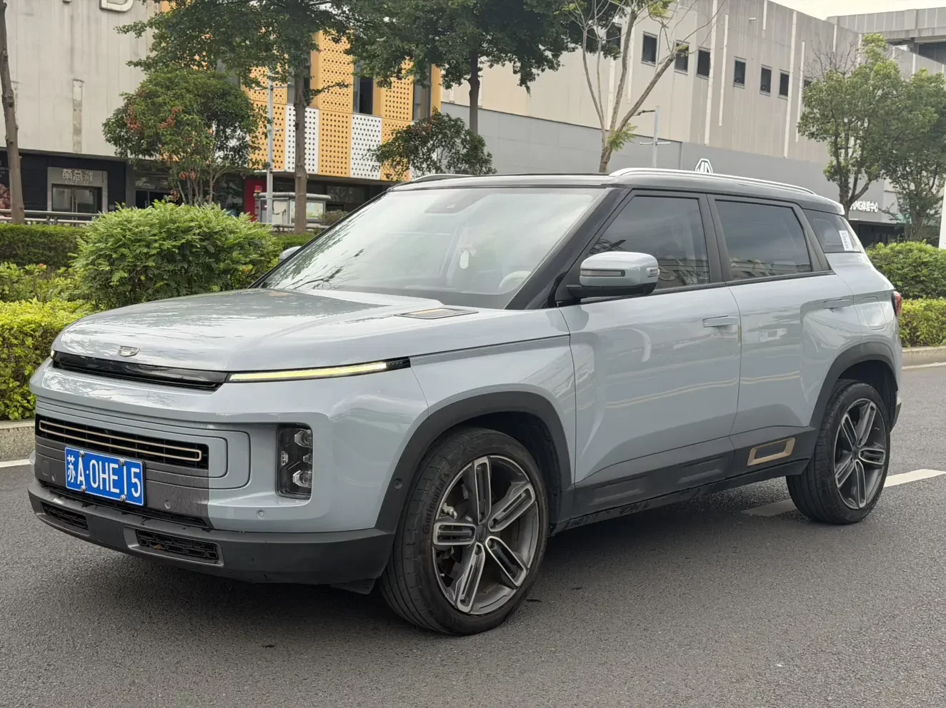 Geely ICON