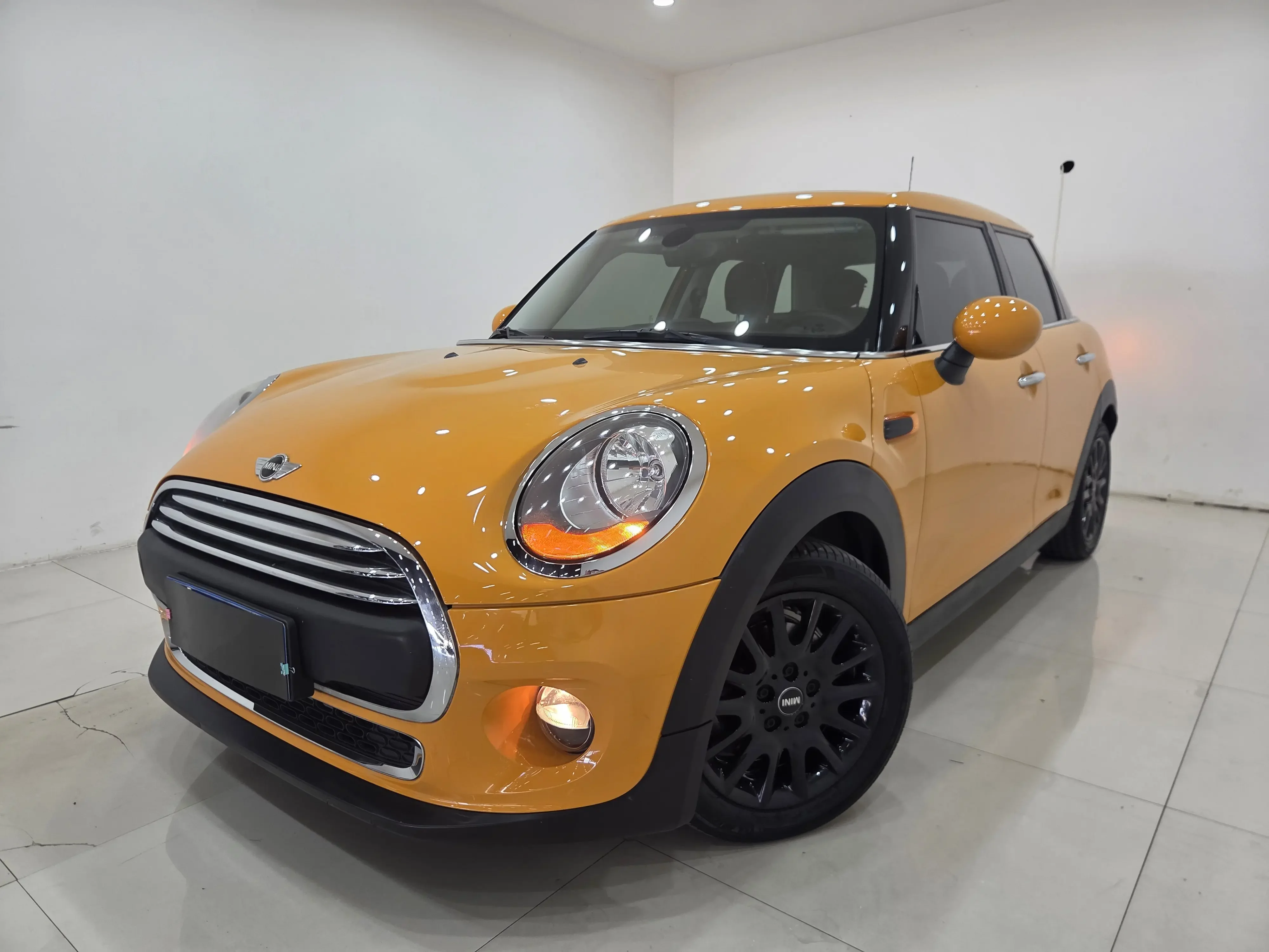MINI 