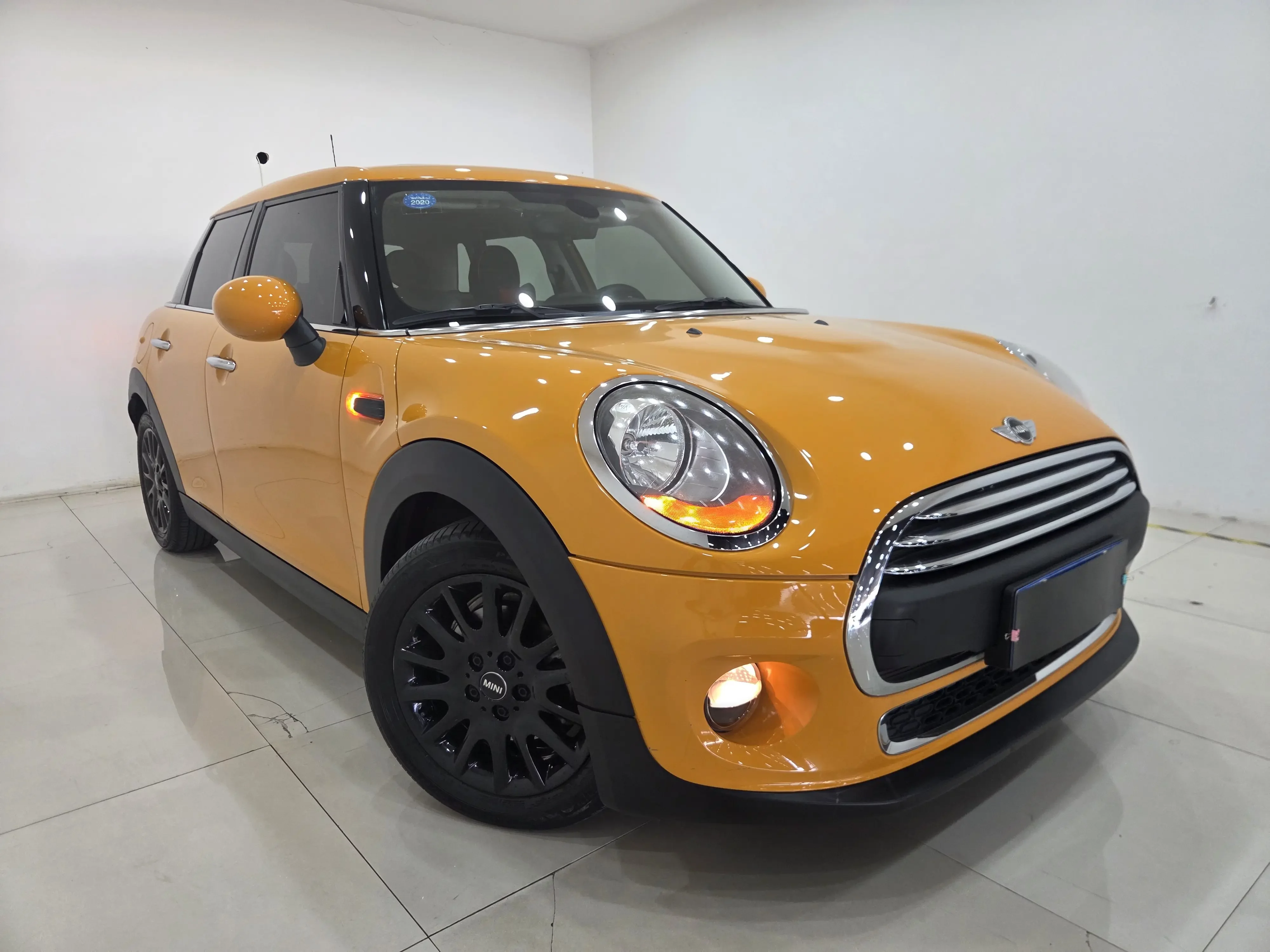 MINI 