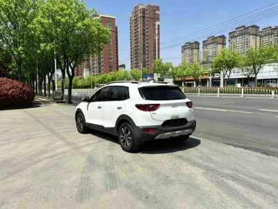 Kia Yipao