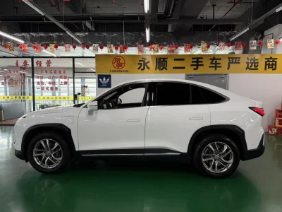 NIO EC6