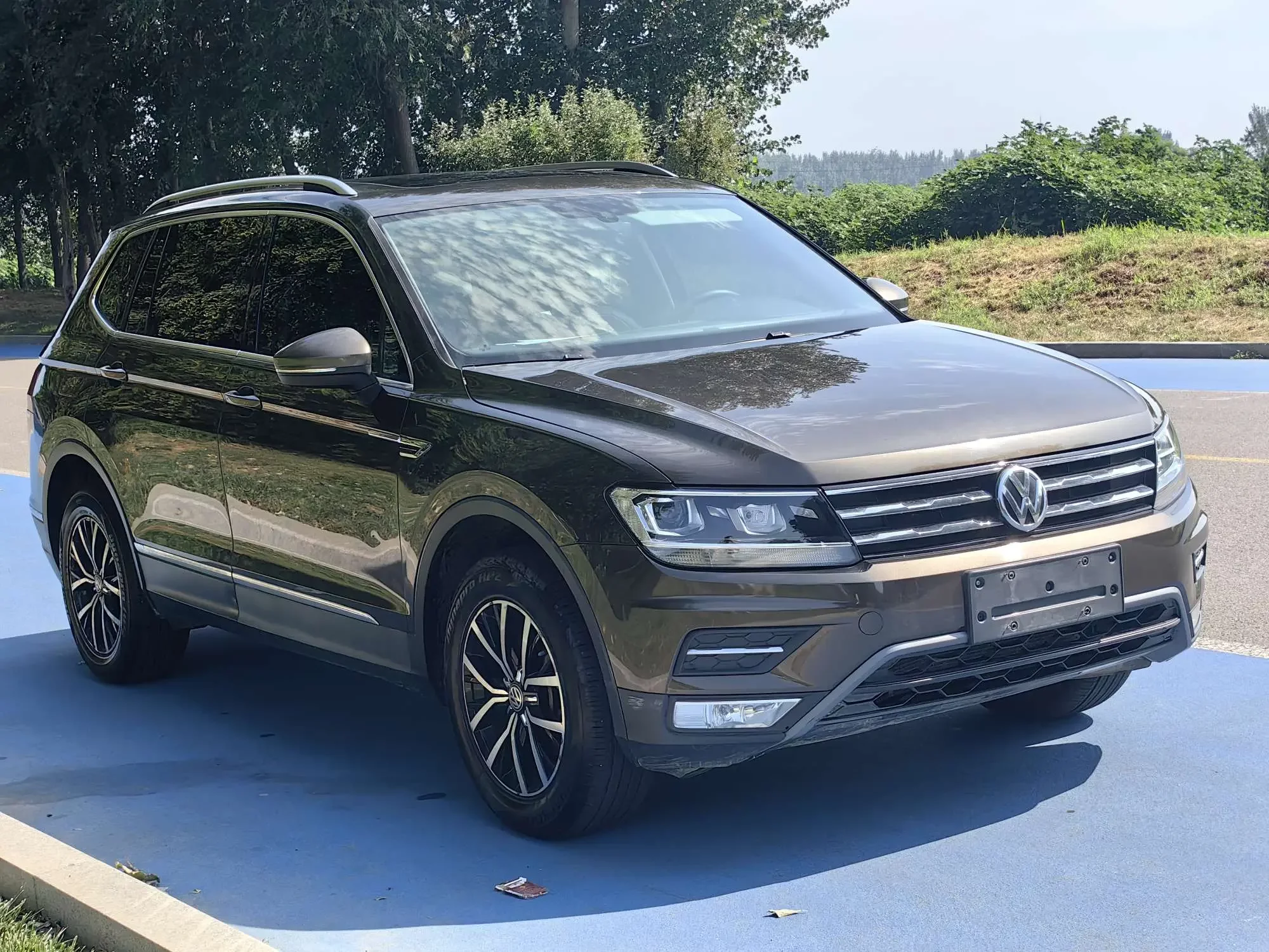 Volkswagen Tiguan L
