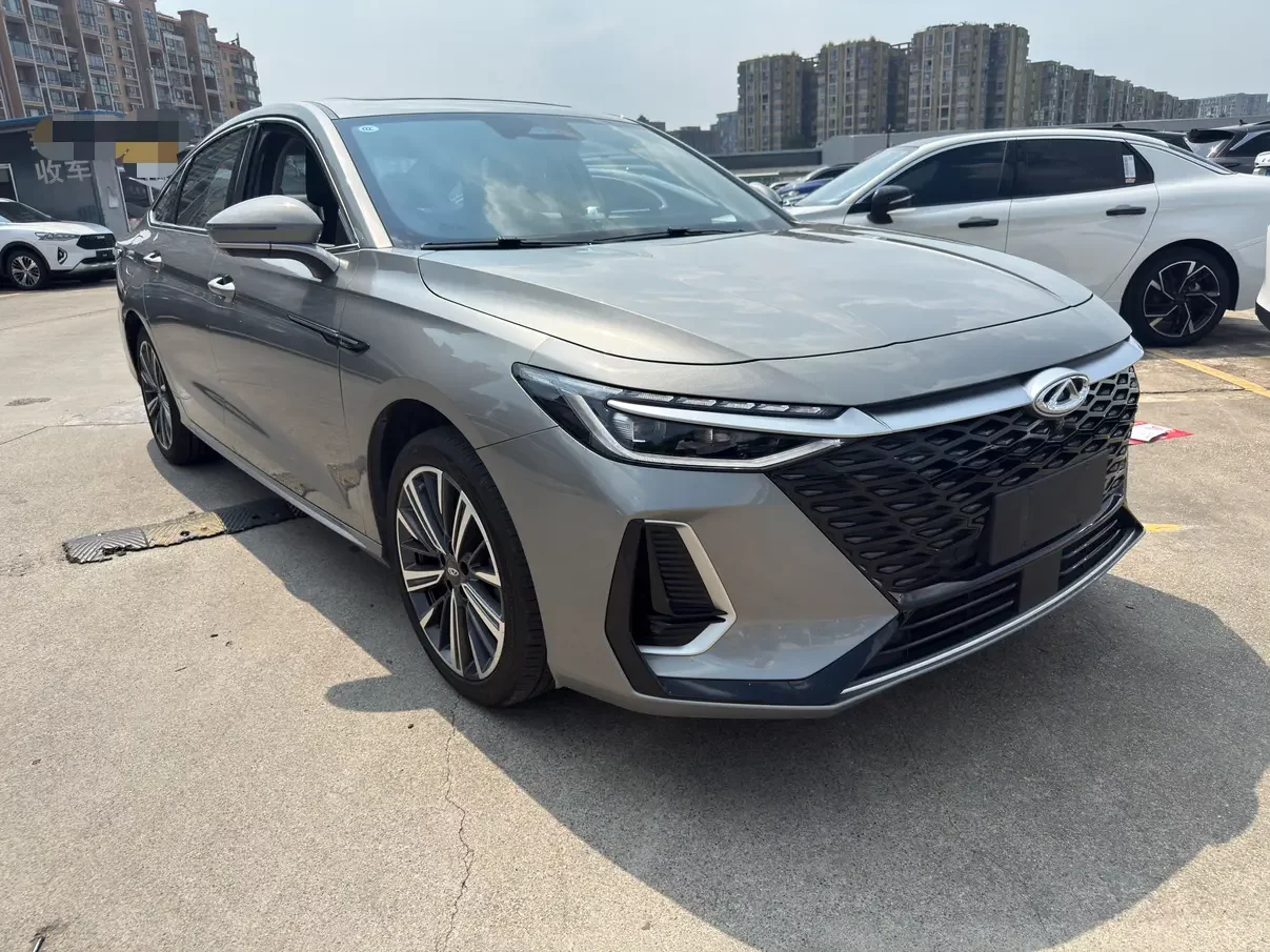 Chery Arrizo 8