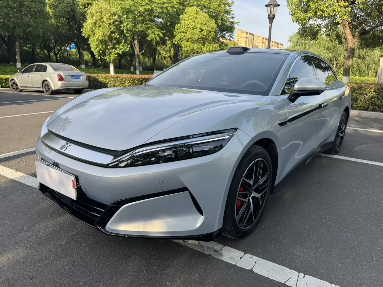 BYD Han L EV