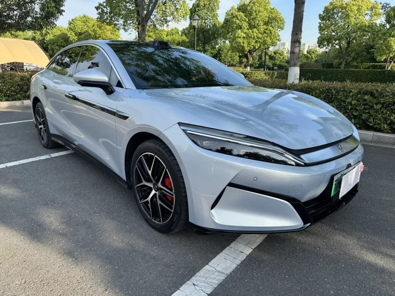 BYD Han L EV