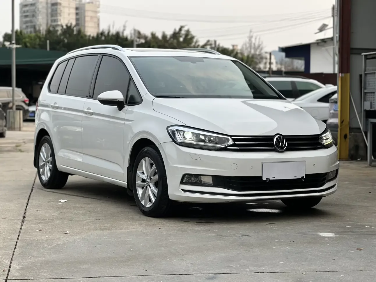 Volkswagen Touran L