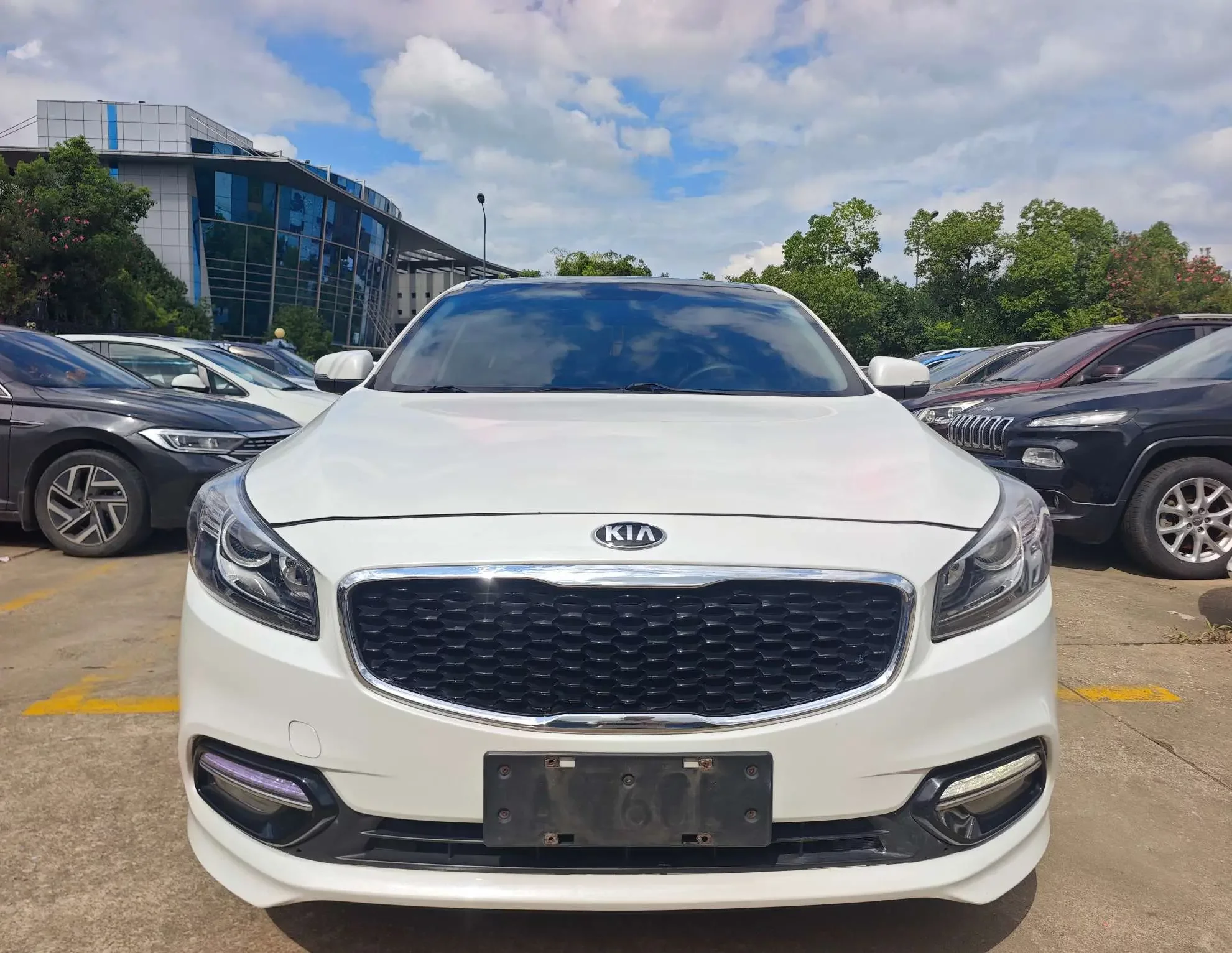 Kia K4