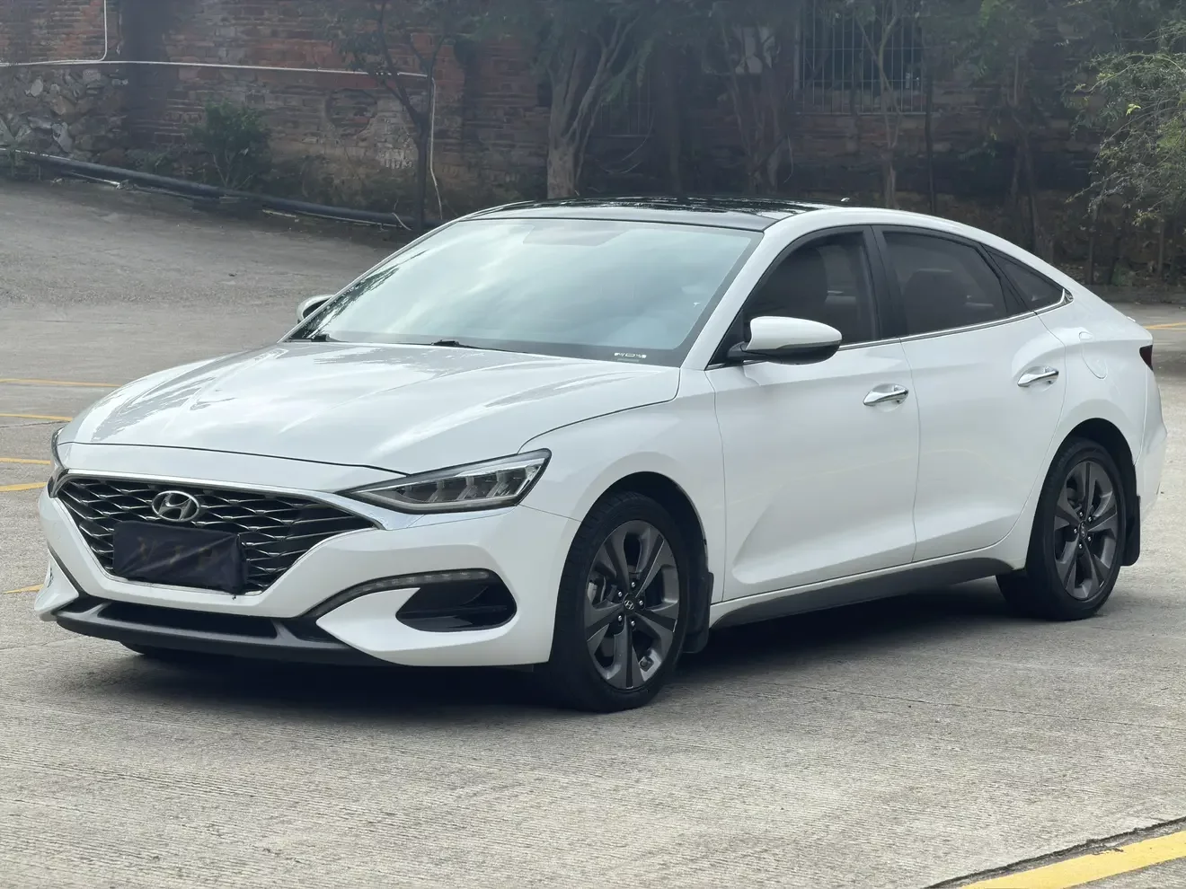 Hyundai Lafesta (Festa)