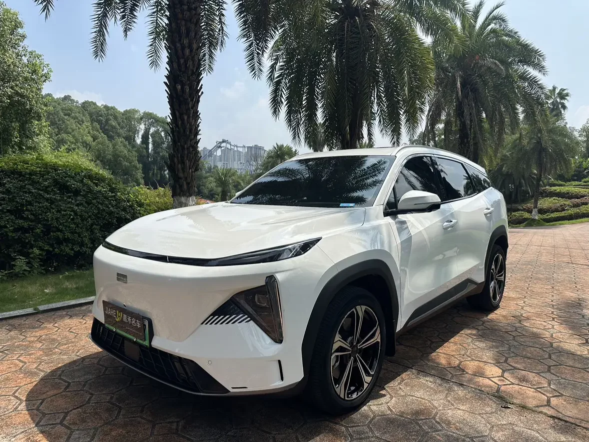 Geely Galaxy L7
