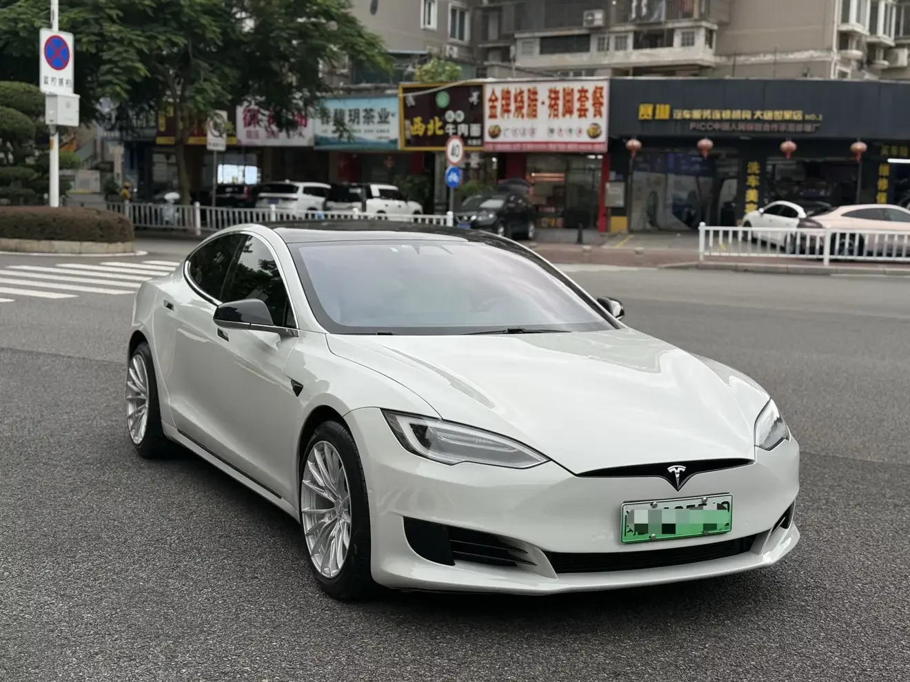 Tesla Model S