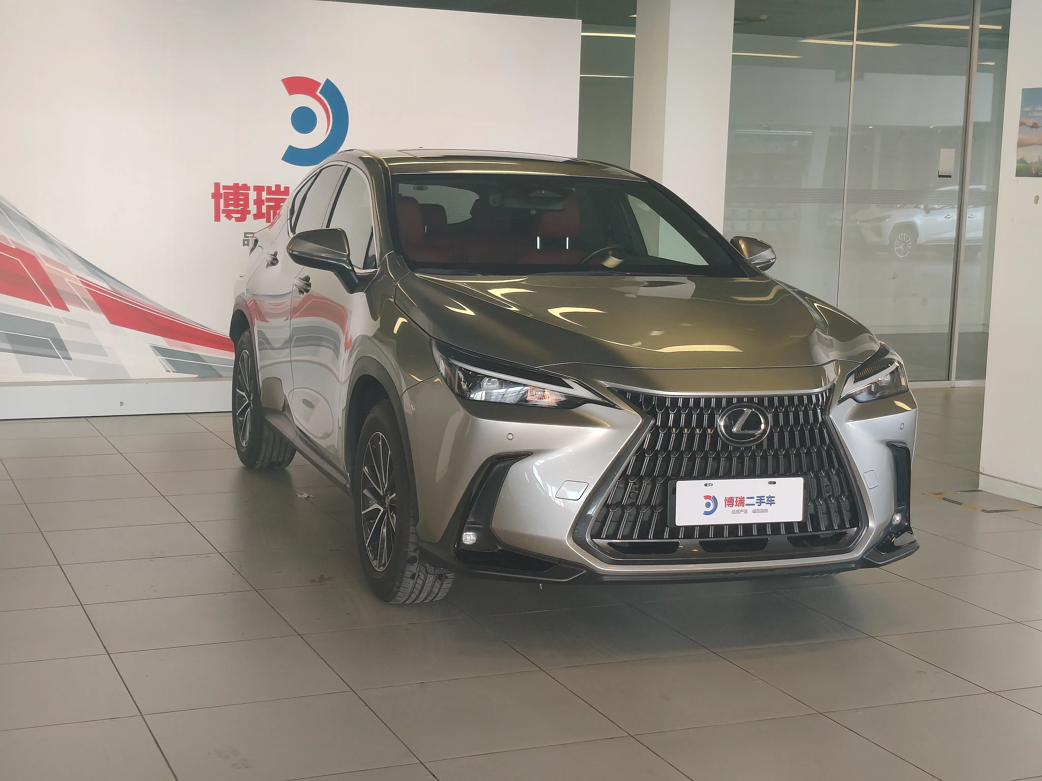 Lexus NX PHEV