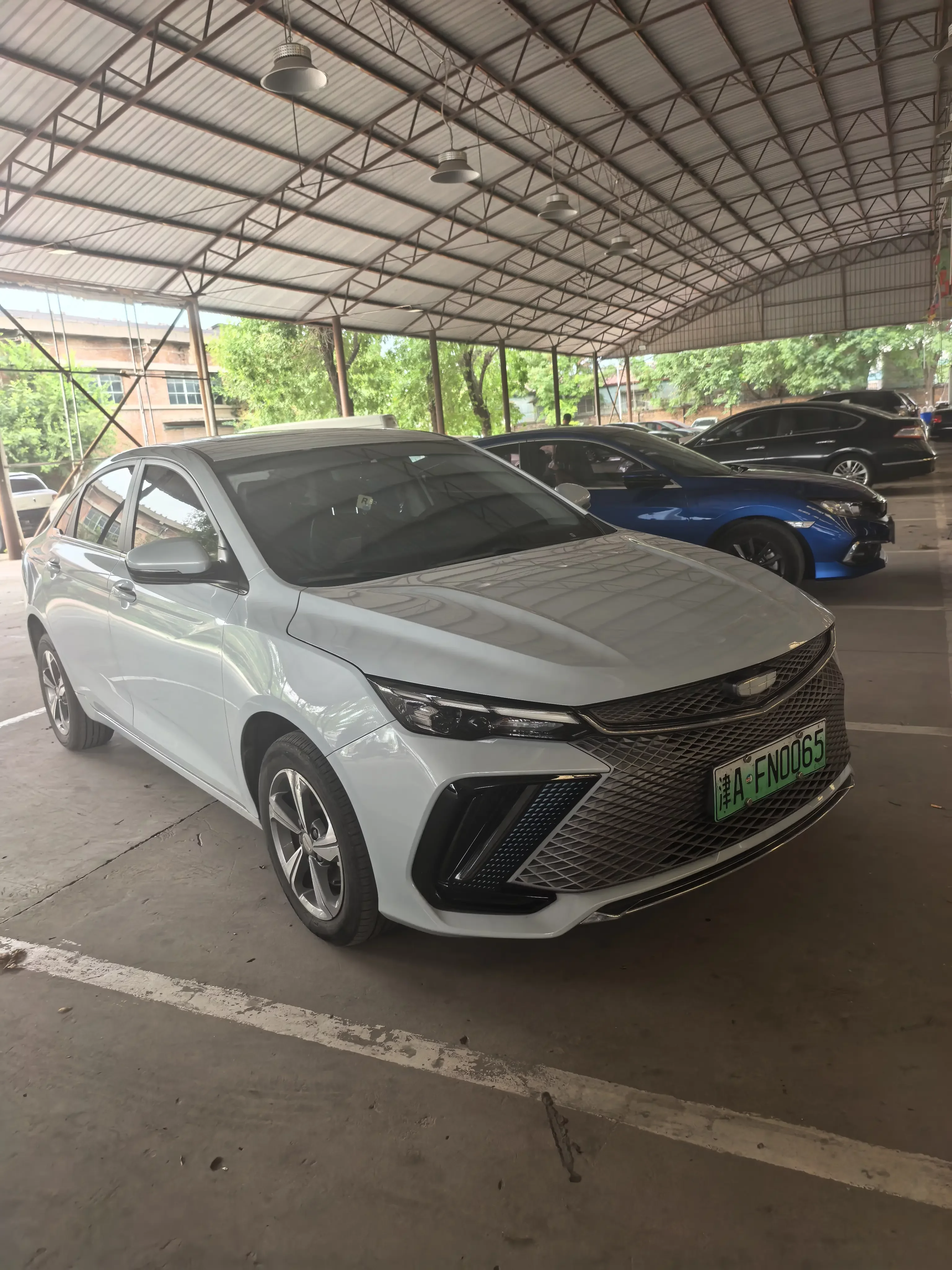 Geely Emgrand L HiP