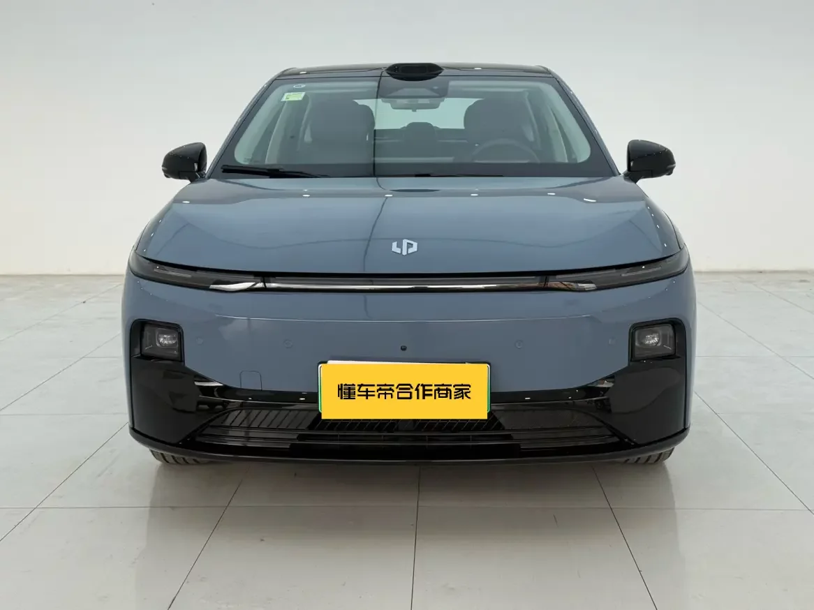 Leapmotor Leap running B01