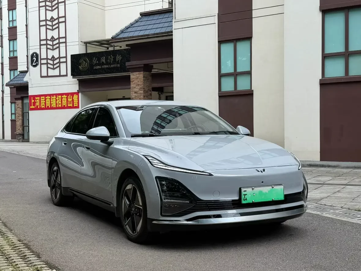 Wuling Starlight EV