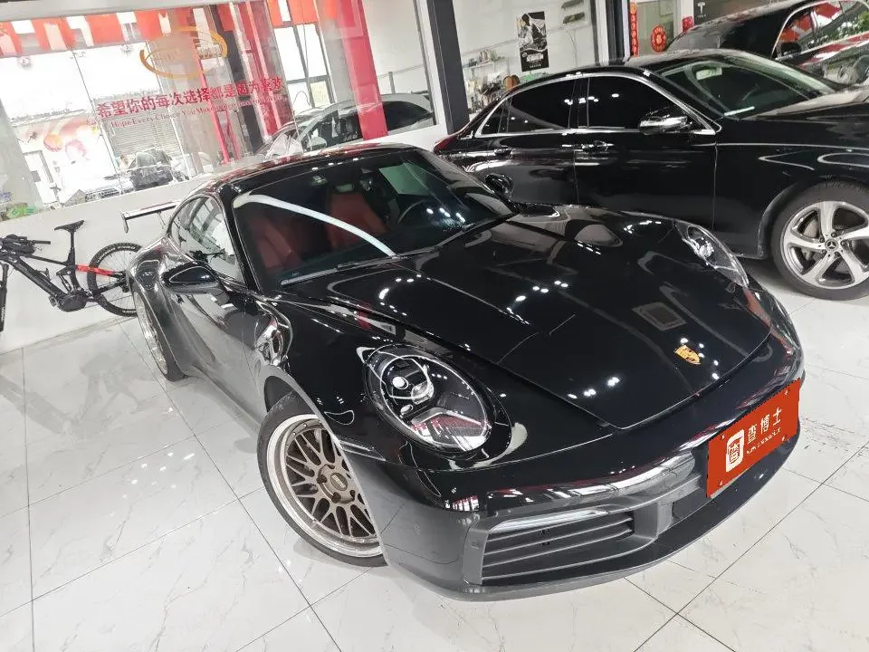 Porsche 911