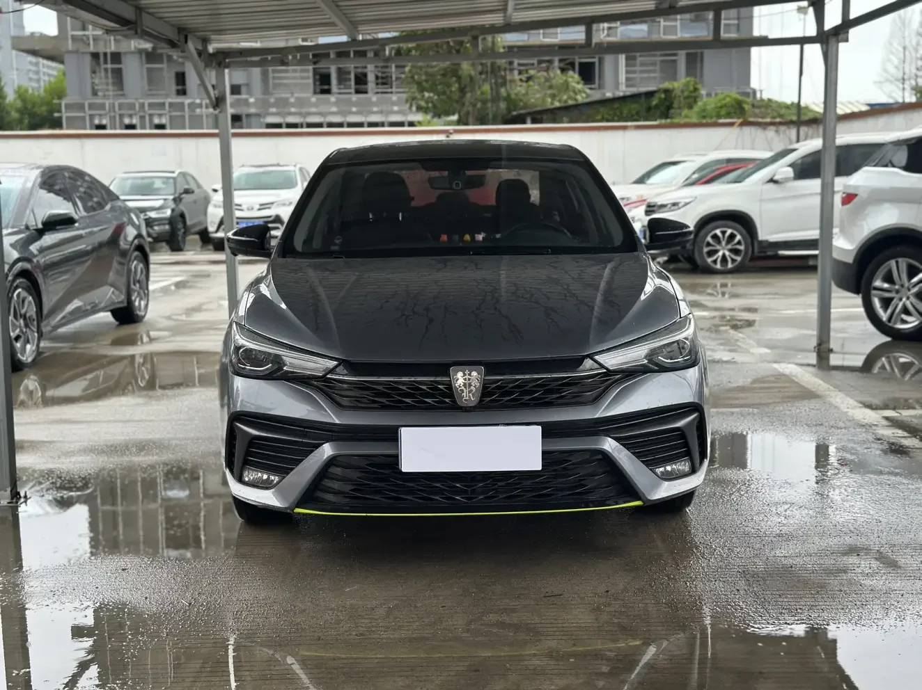 Roewe i5