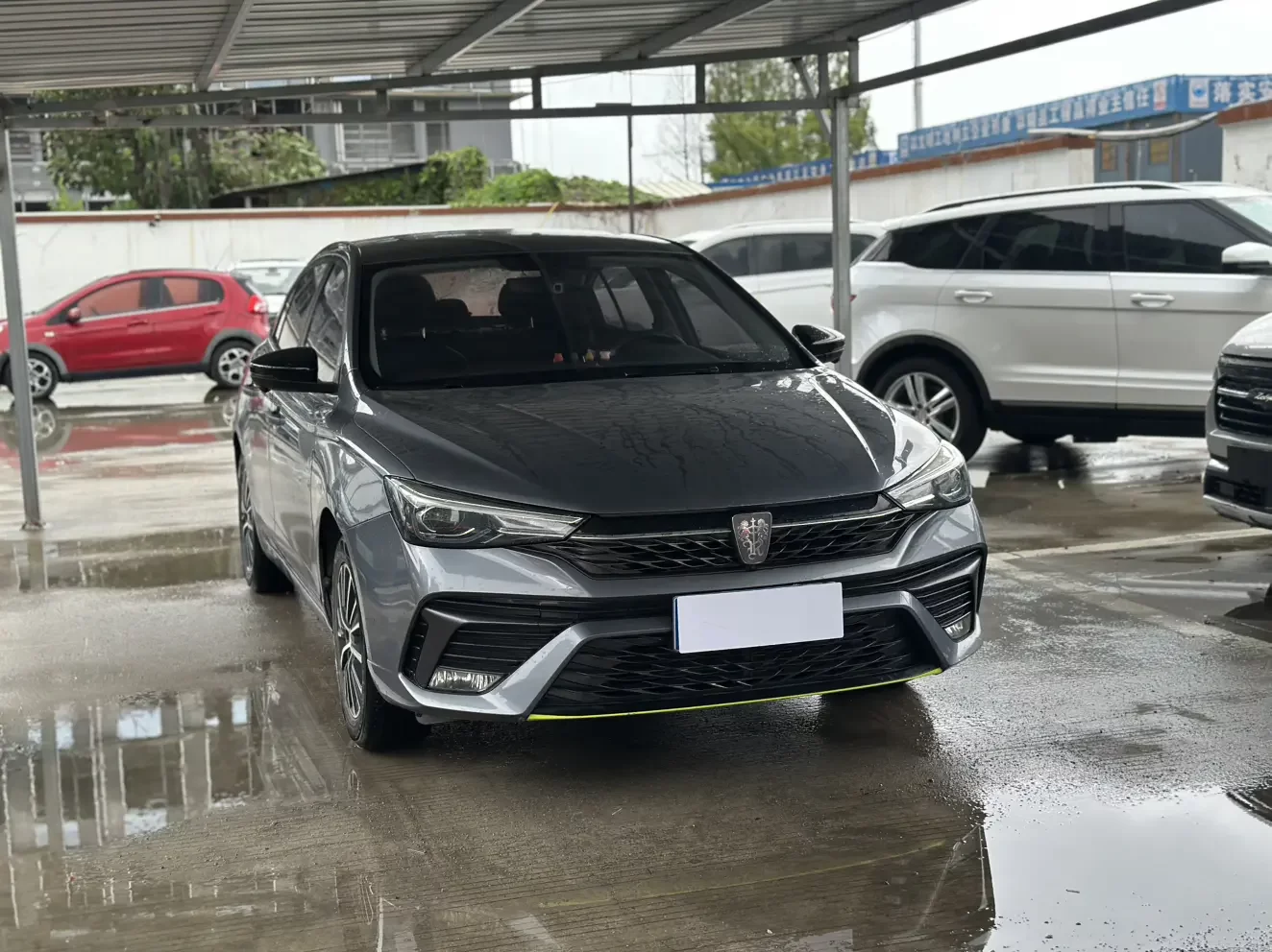 Roewe i5