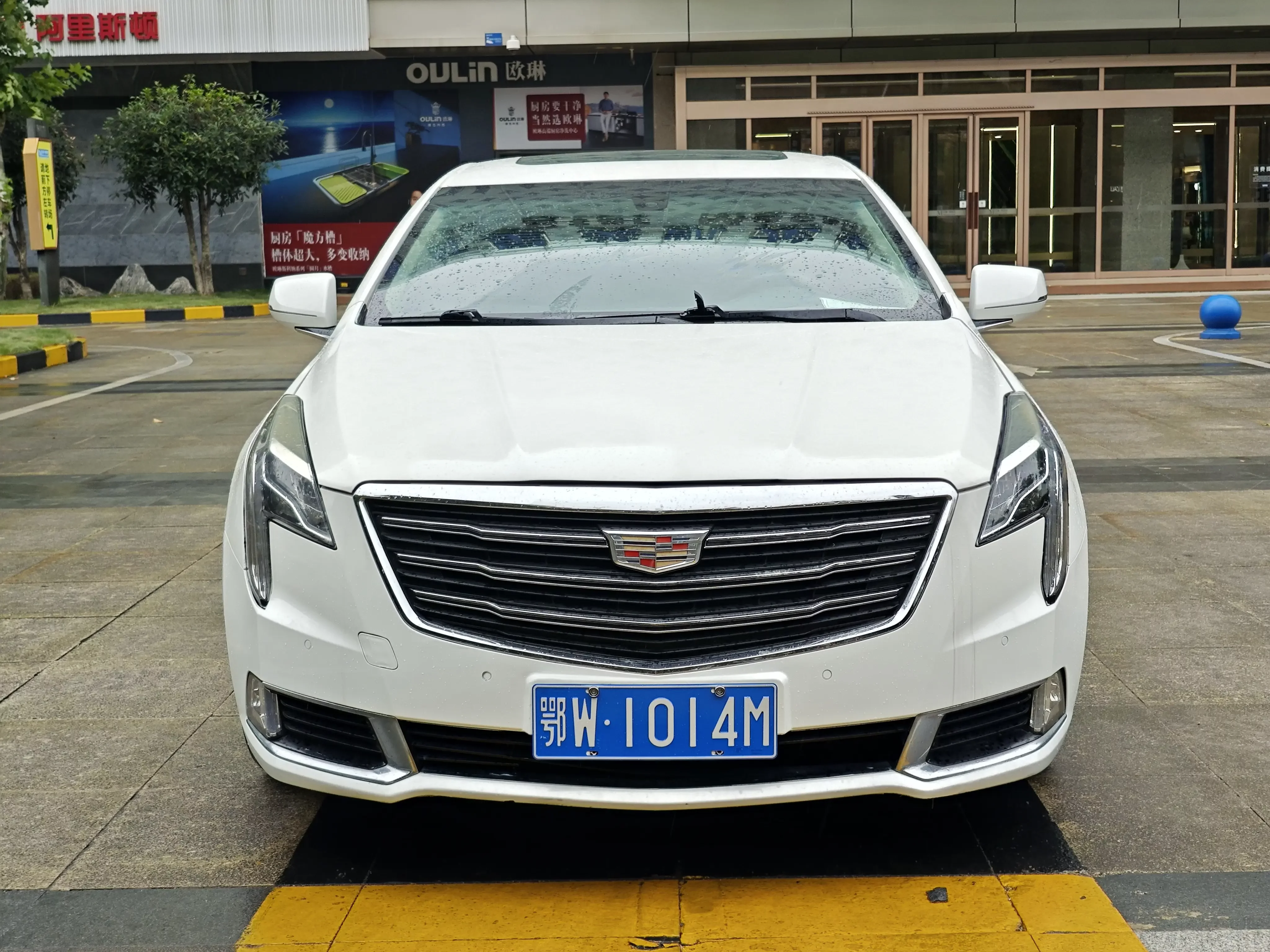 Cadillac XTS