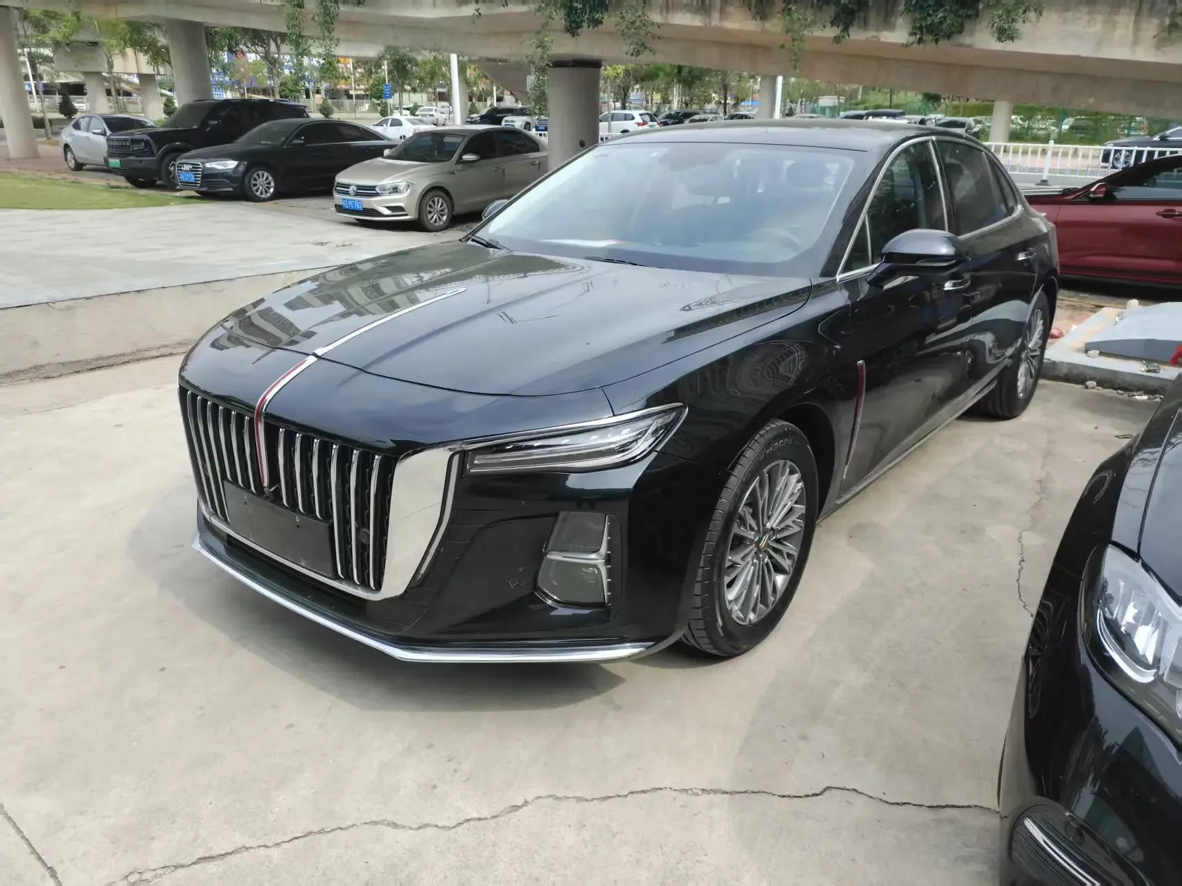 Hongqi H5