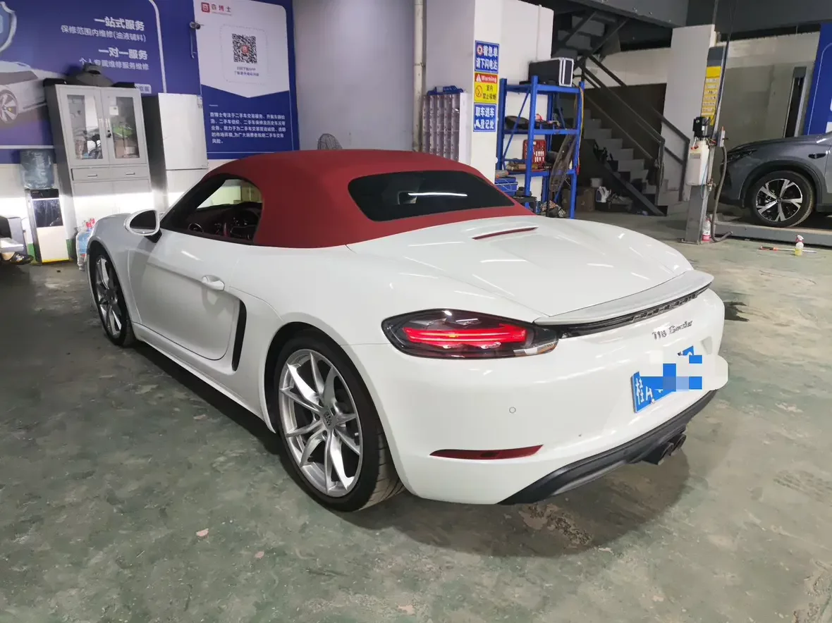 Porsche 718