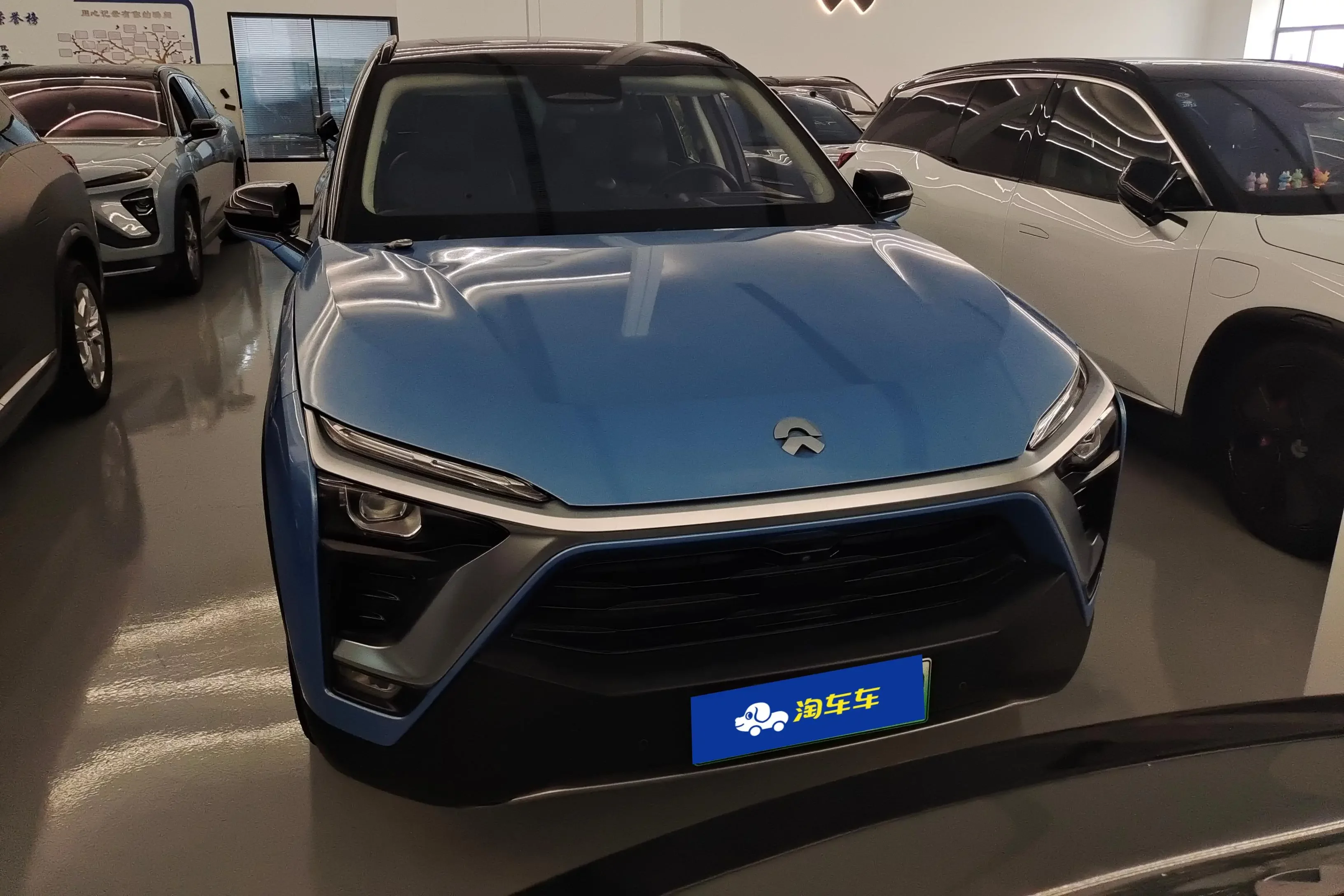 NIO ES8