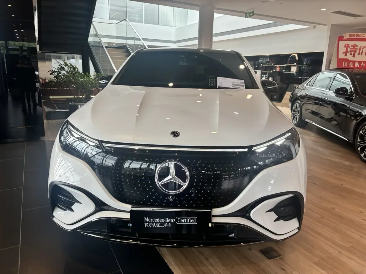 Mercedes-Benz EQE SUV
