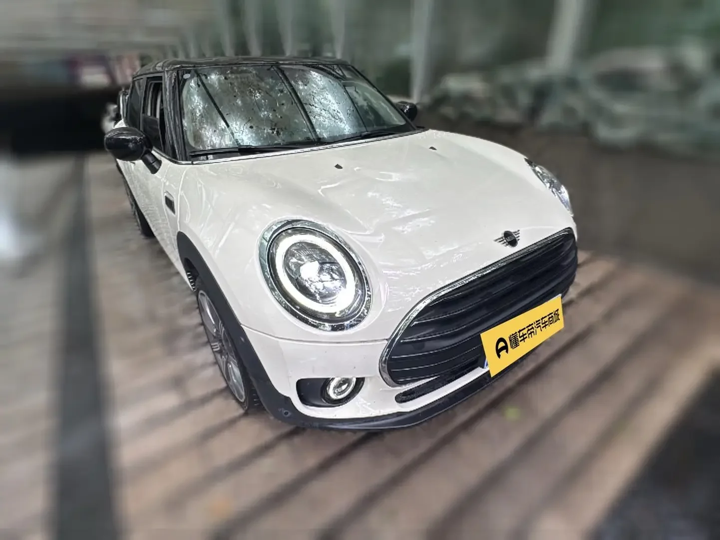 MINI CLUBMAN