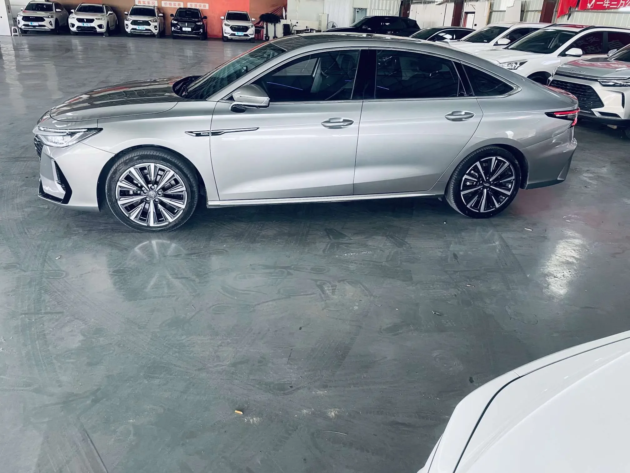 Chery Arrizo 8