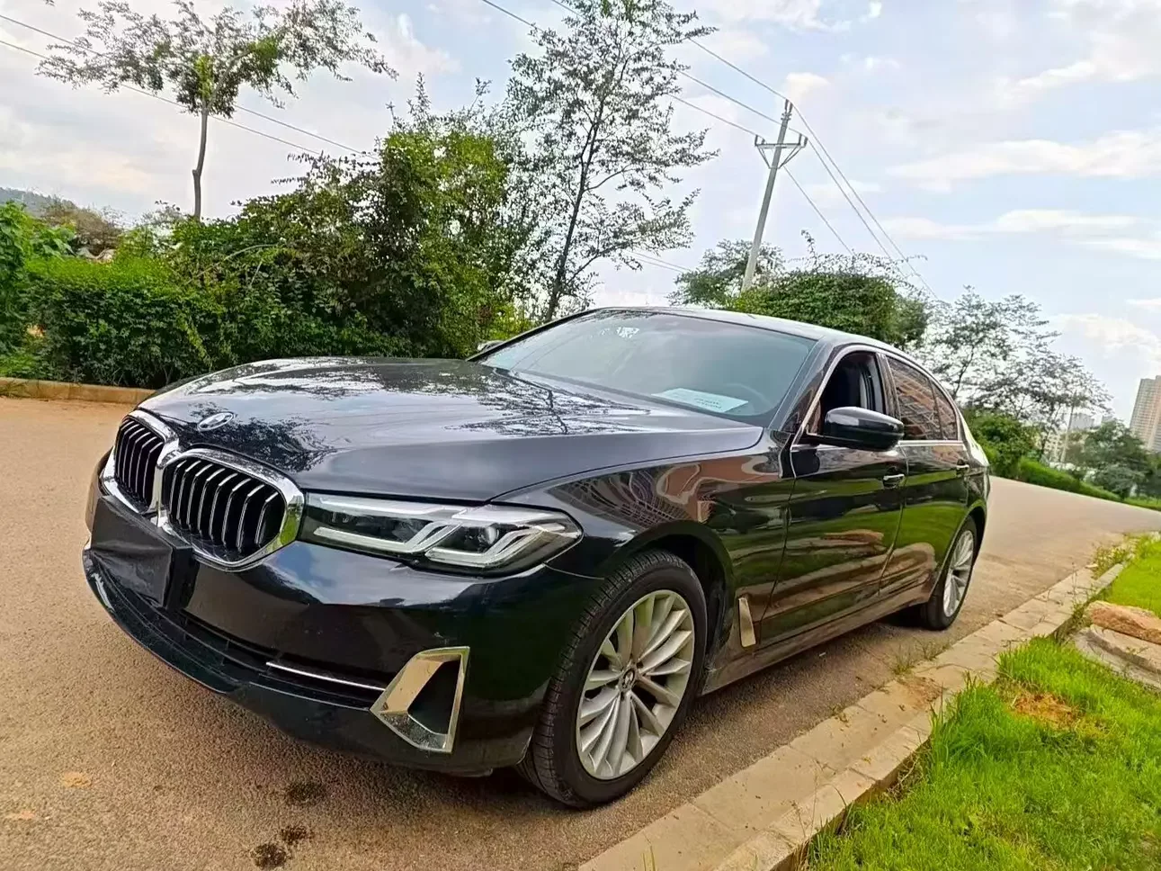 BMW 5-SERIES